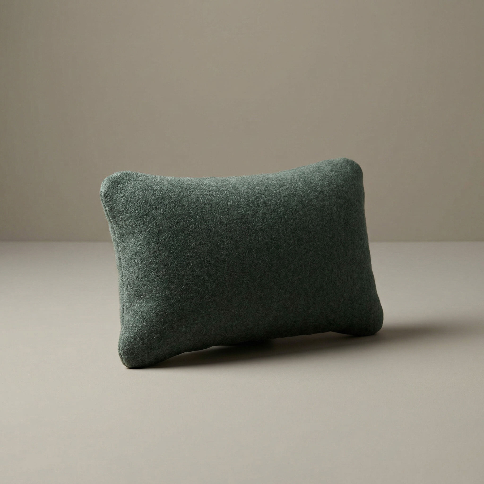 GL009, studio product photograph
