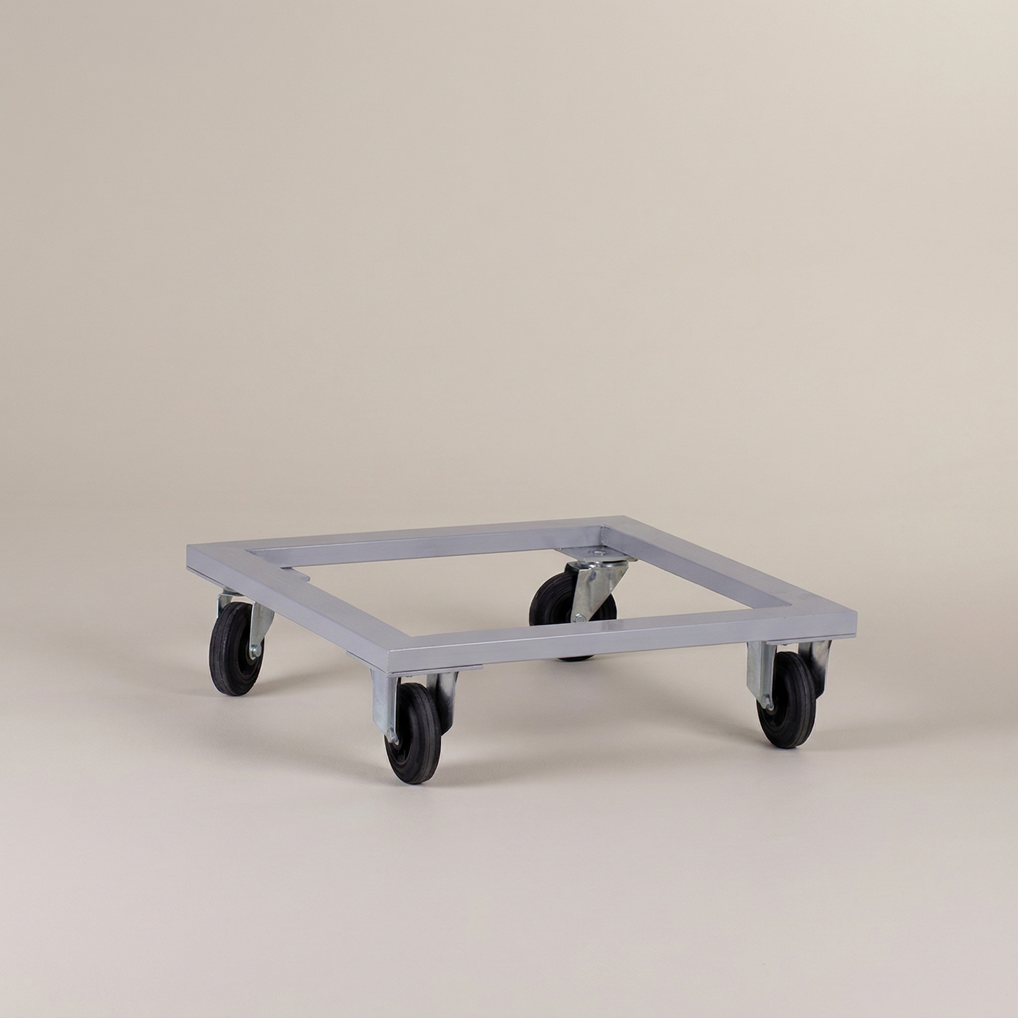 MI050, studio product photograph