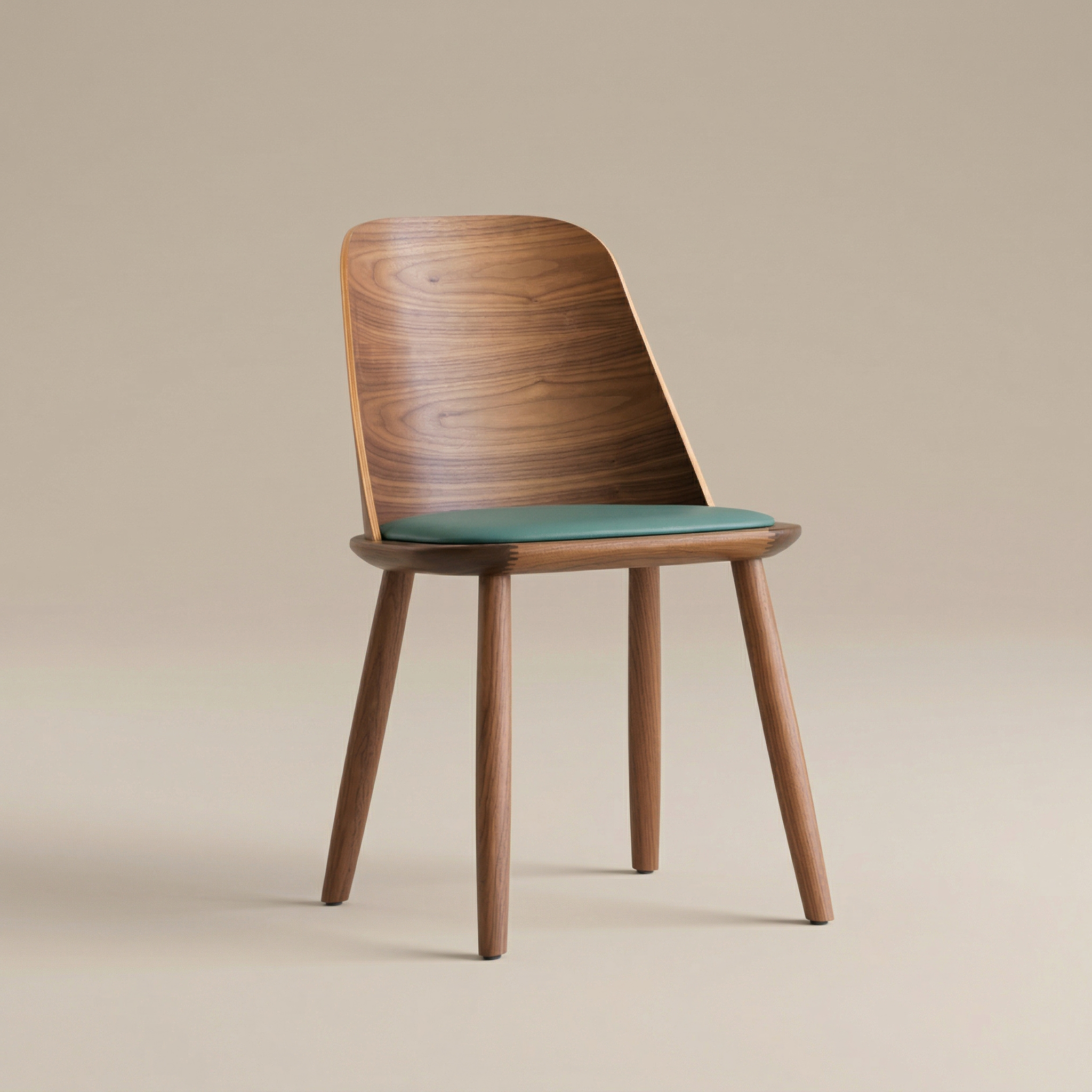 NU005, studio product photograph